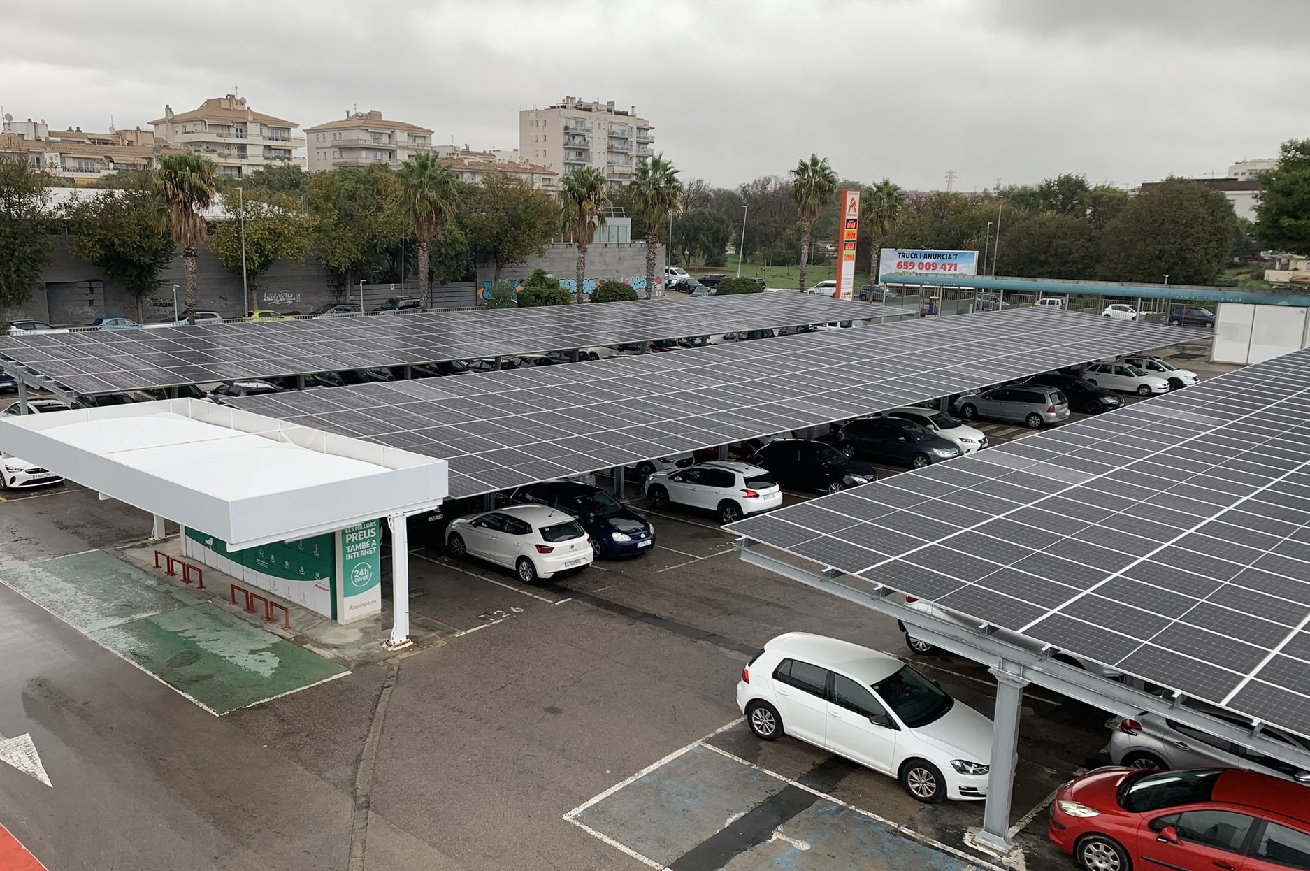 Alcampo apuesta por la energía solar en Vilanova de la mano de Helexia