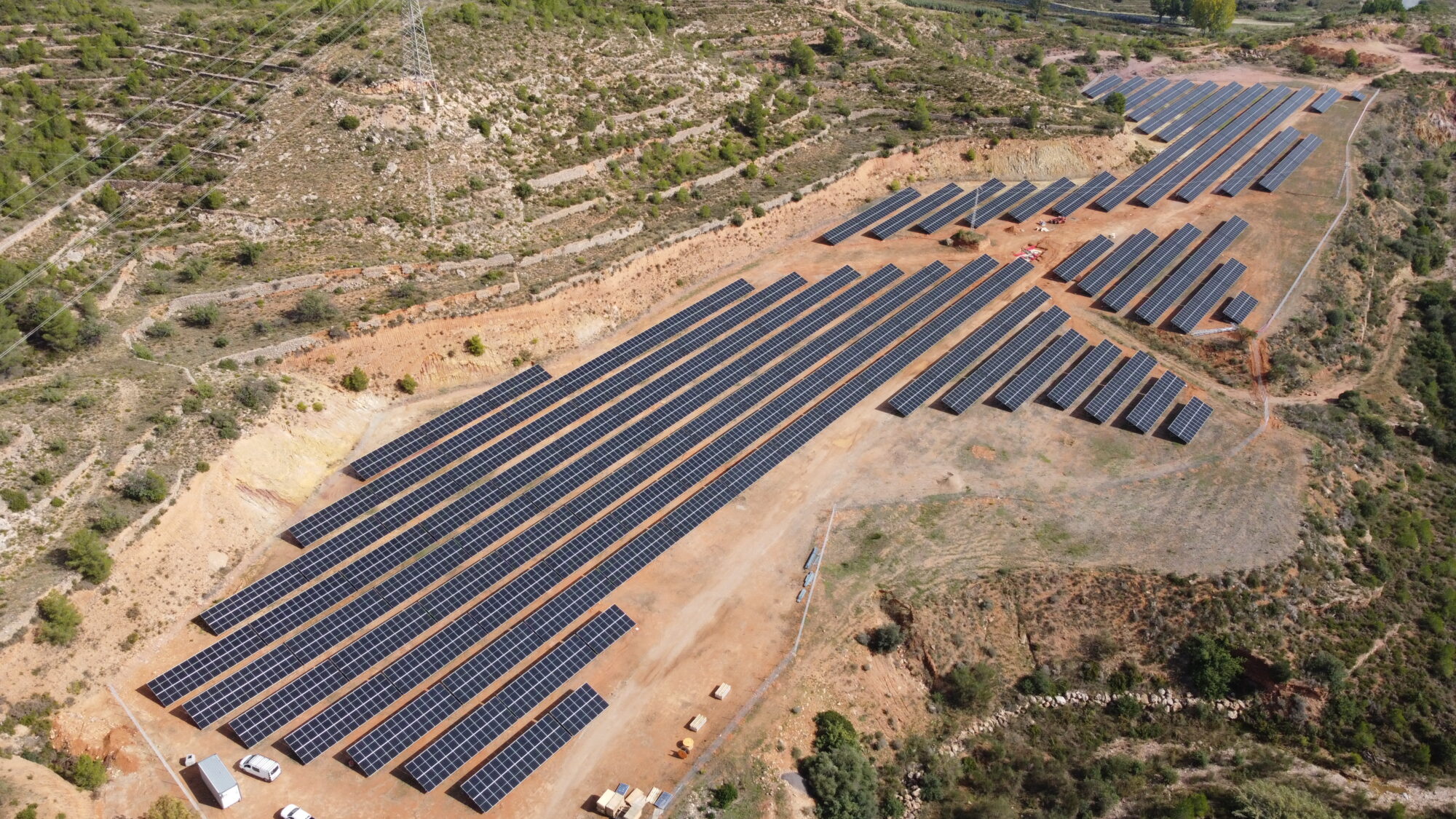 Planta de autoconsumo fotovoltaico en suelo de 2,96 MW para Grupo Baux desarrollada por Helexia España