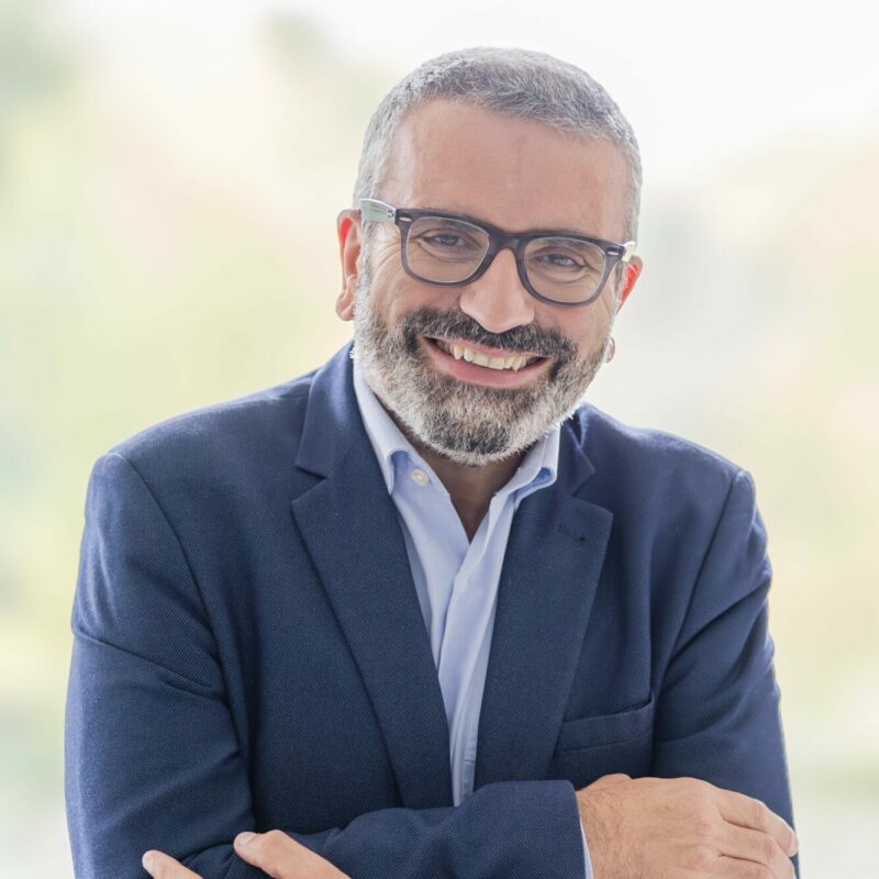 Bernard Guntz, nuevo CEO de Helexia, posando para retrato corporativo.