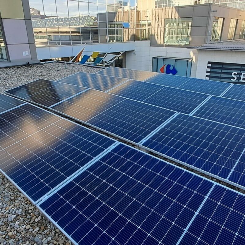 paneles-solares-cubierta-centro-comercial-Westfield-Glories-Barcelona-Helexia
