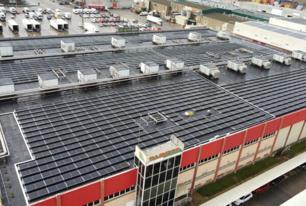paneles-solares-cubierta-industrial-Alcampo-Zaragoza-Helexia