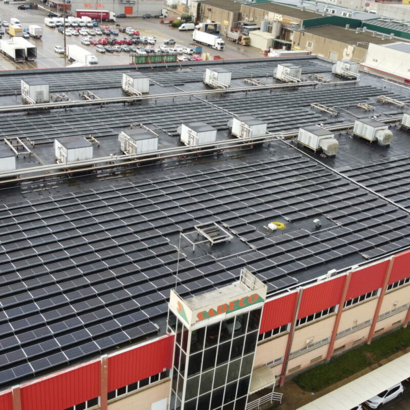 paneles-solares-cubierta-industrial-Alcampo-Zaragoza-Helexia